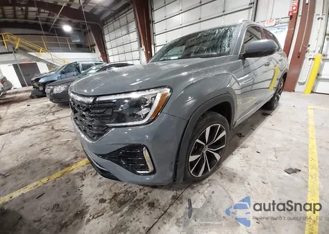 2024 Volkswagen Atlas Cross Sport 2.0T Sel Premium R-Line z USA, uszkodzony, nr VIN 1V2FE2CAXRC204181